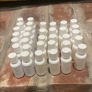 Loma hair care samples maximizing volume solution and calming crème